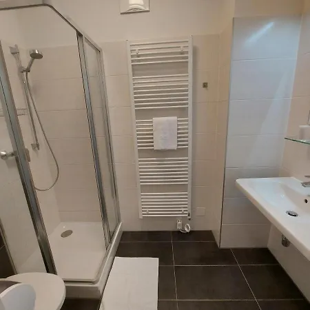 Wollsdorferhof Inn 3*