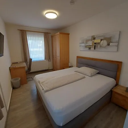 Wollsdorferhof Inn 3*