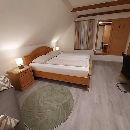 Wollsdorferhof Inn 3*