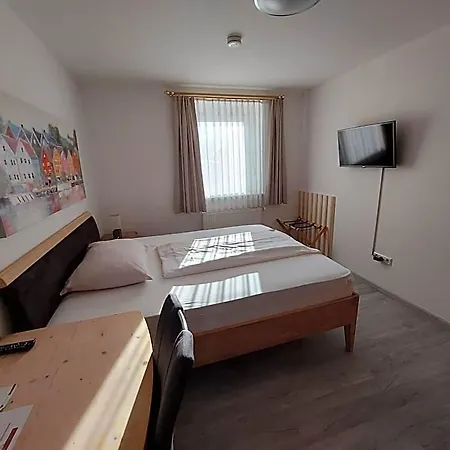 Wollsdorferhof Inn 3*