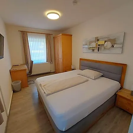 Wollsdorferhof Inn 3*