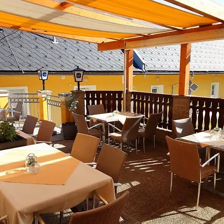Wollsdorferhof 3*